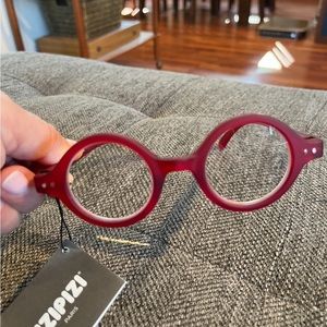 Izipizi reading glasses